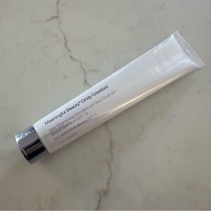 Meaningful beauty Cindy Crawford skin brightening Decollete and neck treatment